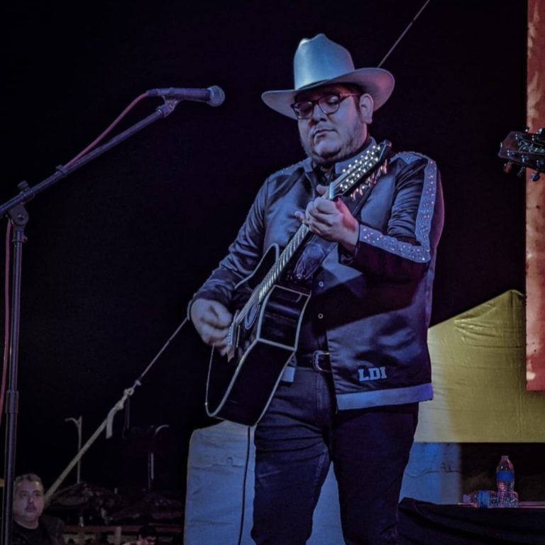 Alan Flores